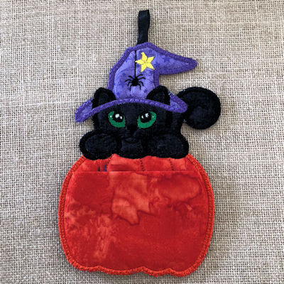 Free In the hoop Halloween Cat Giftbag by Kreative Kiwi