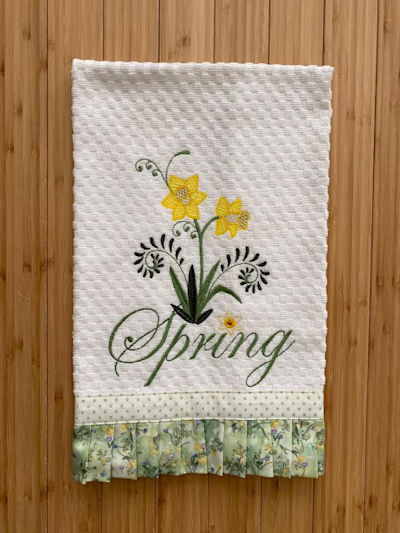 Beverly Daffodil on Towel